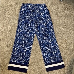 H&M Women’s Blue and White Patterned Pants